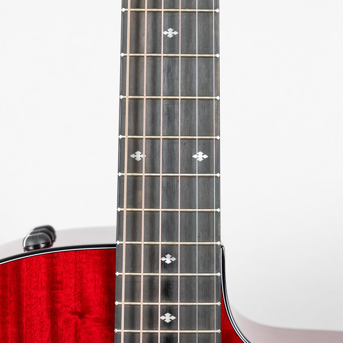 Taylor 224ce Plus Special Edition, Trans Red (#5438)