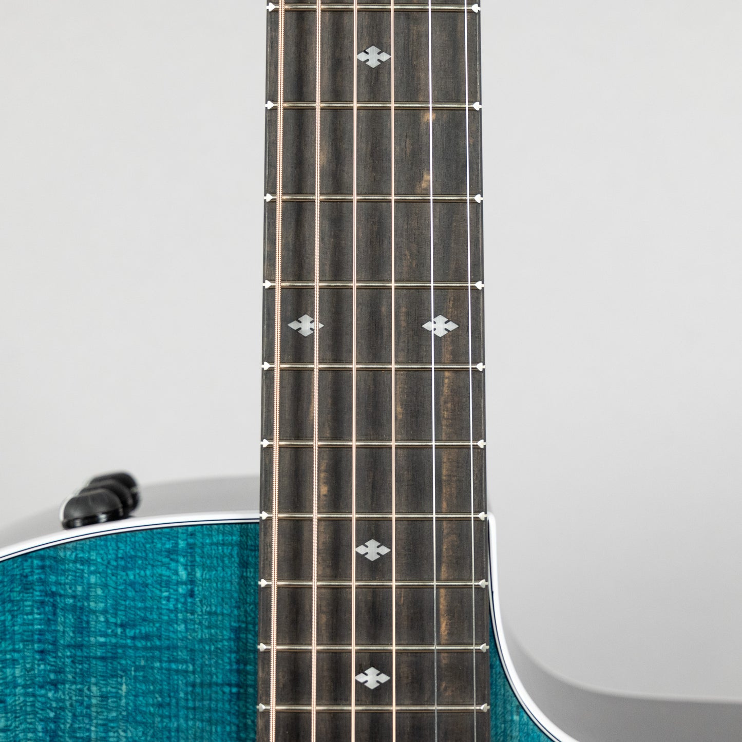 Taylor 214ce Plus Special Edition, Trans Blue (#5420)