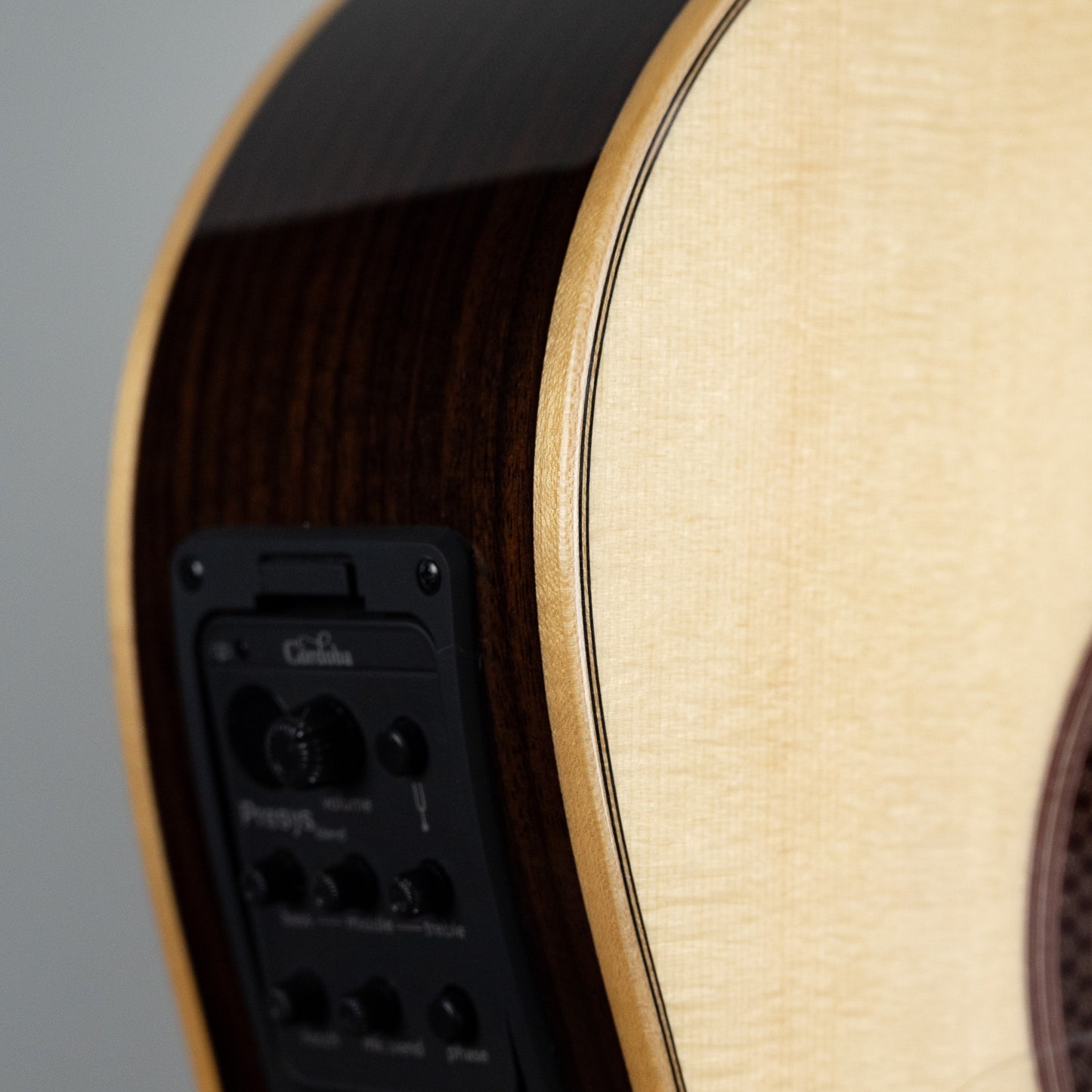 Córdoba GK Studio Negra Classical Guitar