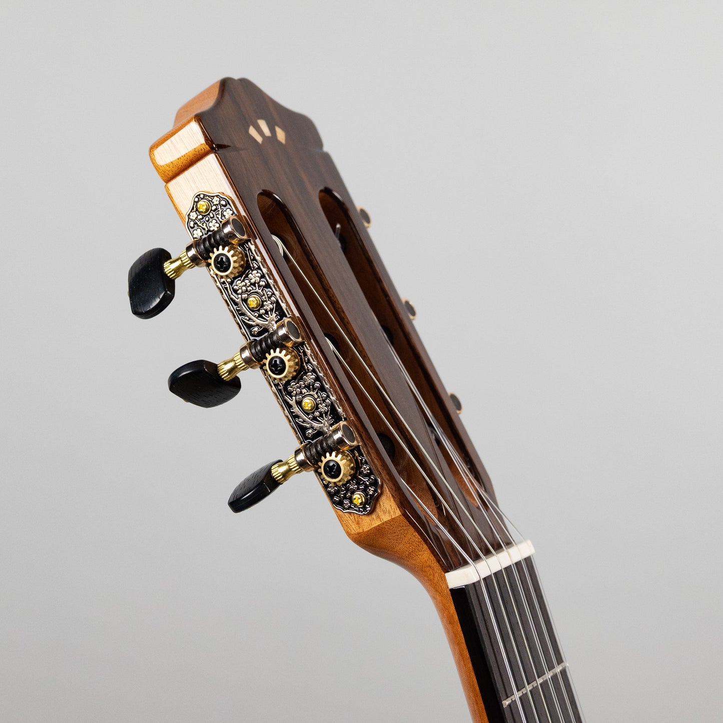 Córdoba GK Studio Negra Classical Guitar