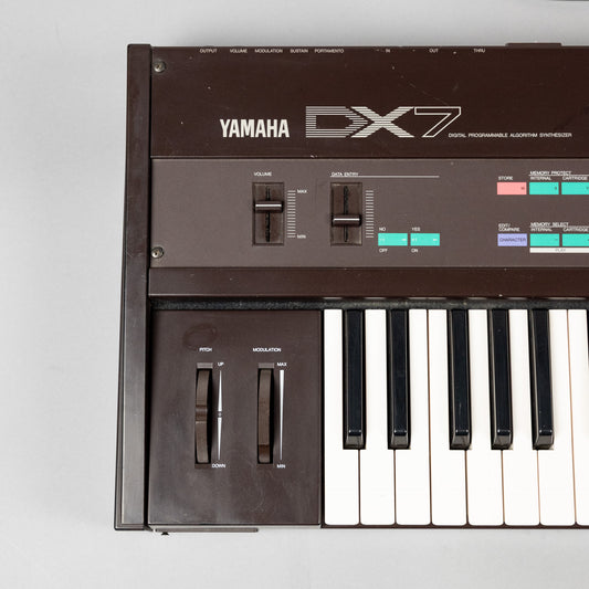 Vintage Yamaha DX7 Synthesizer