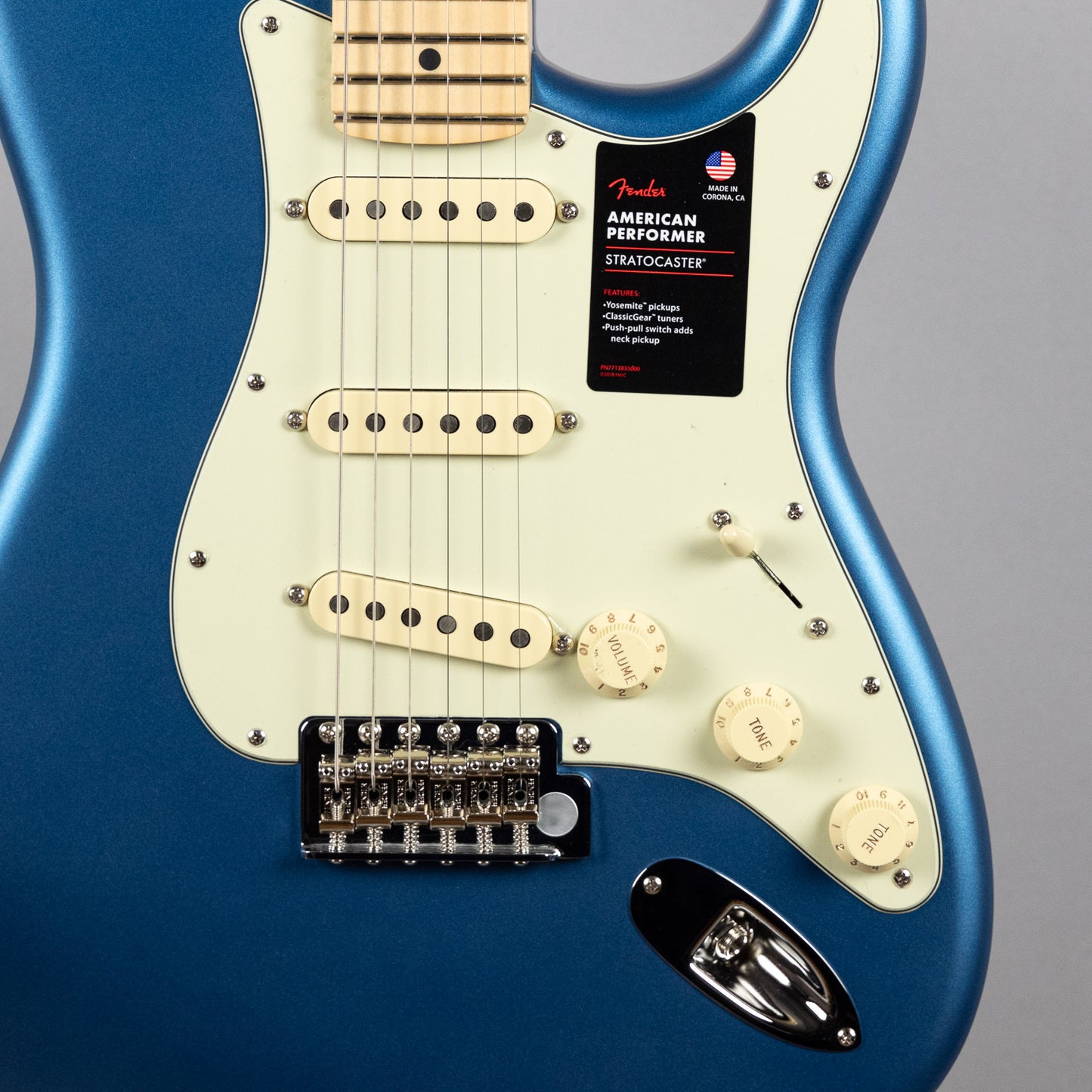 Fender American Performer Stratocaster, Satin Lake Placid Blue