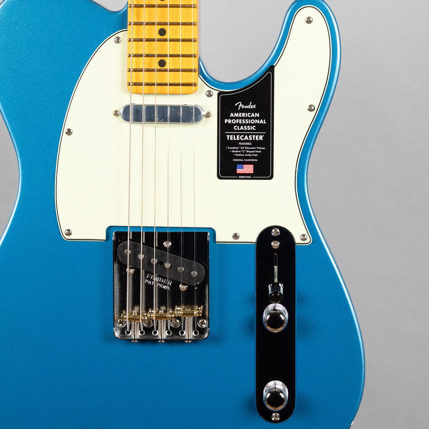 Fender American Professional Classic Telecaster, Lake Placid Blue