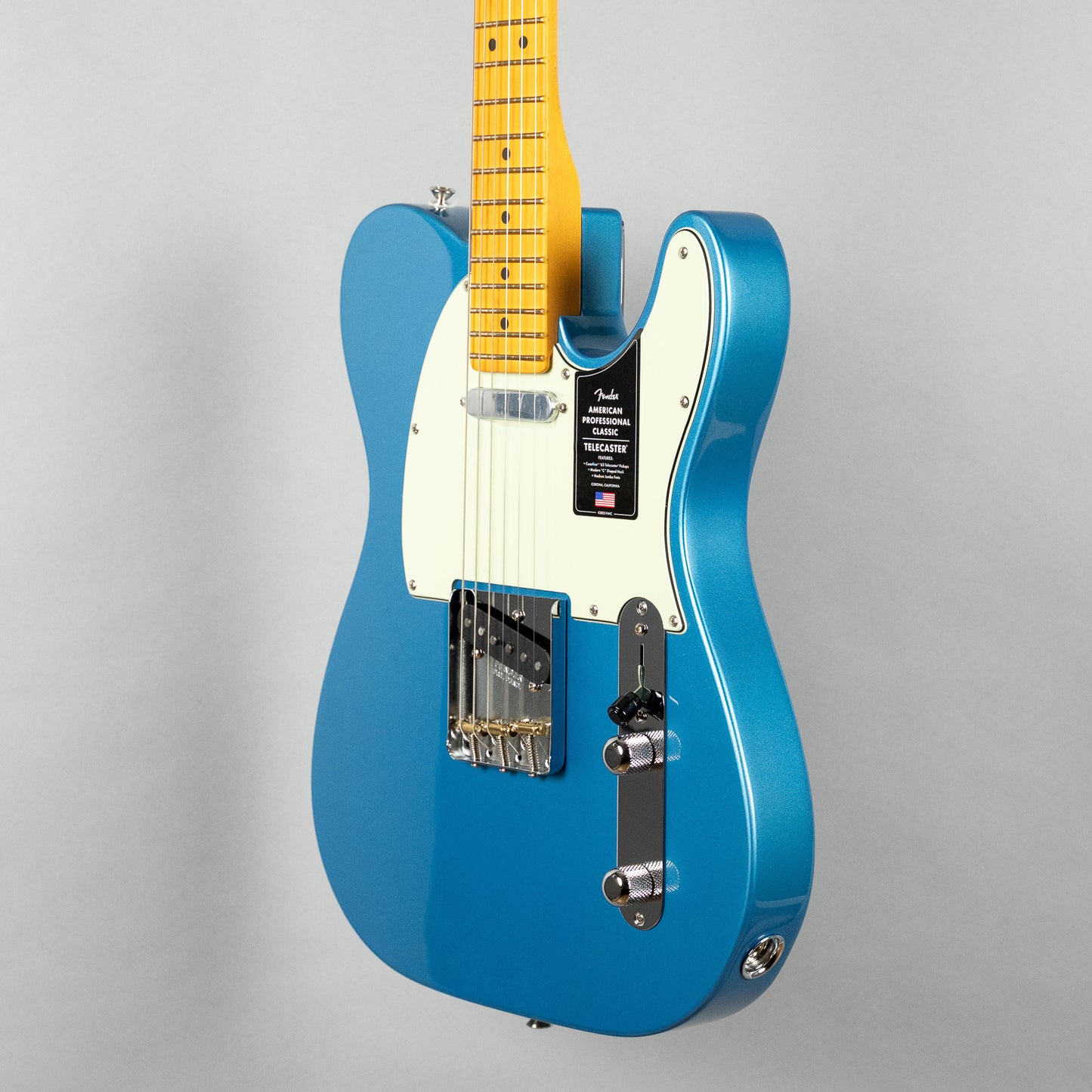 Fender American Professional Classic Telecaster, Lake Placid Blue