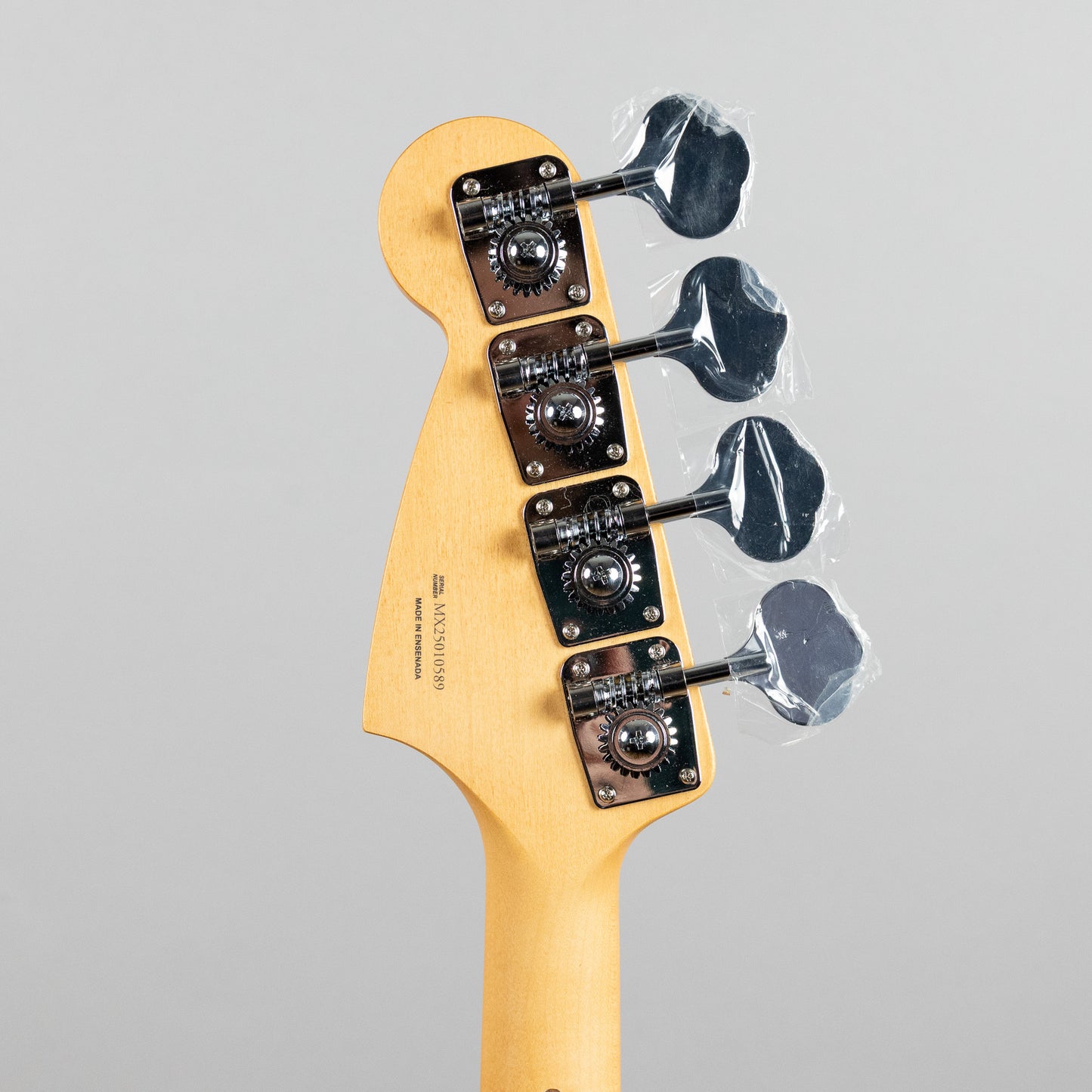 Fender Player II Mustang PJ Bass, Polar White