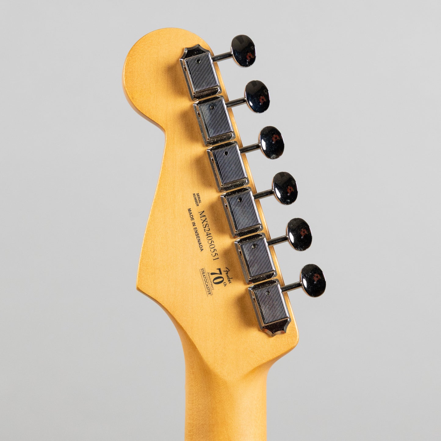 Fender Player II Stratocaster, Aged Cherry Burst (Chambered)