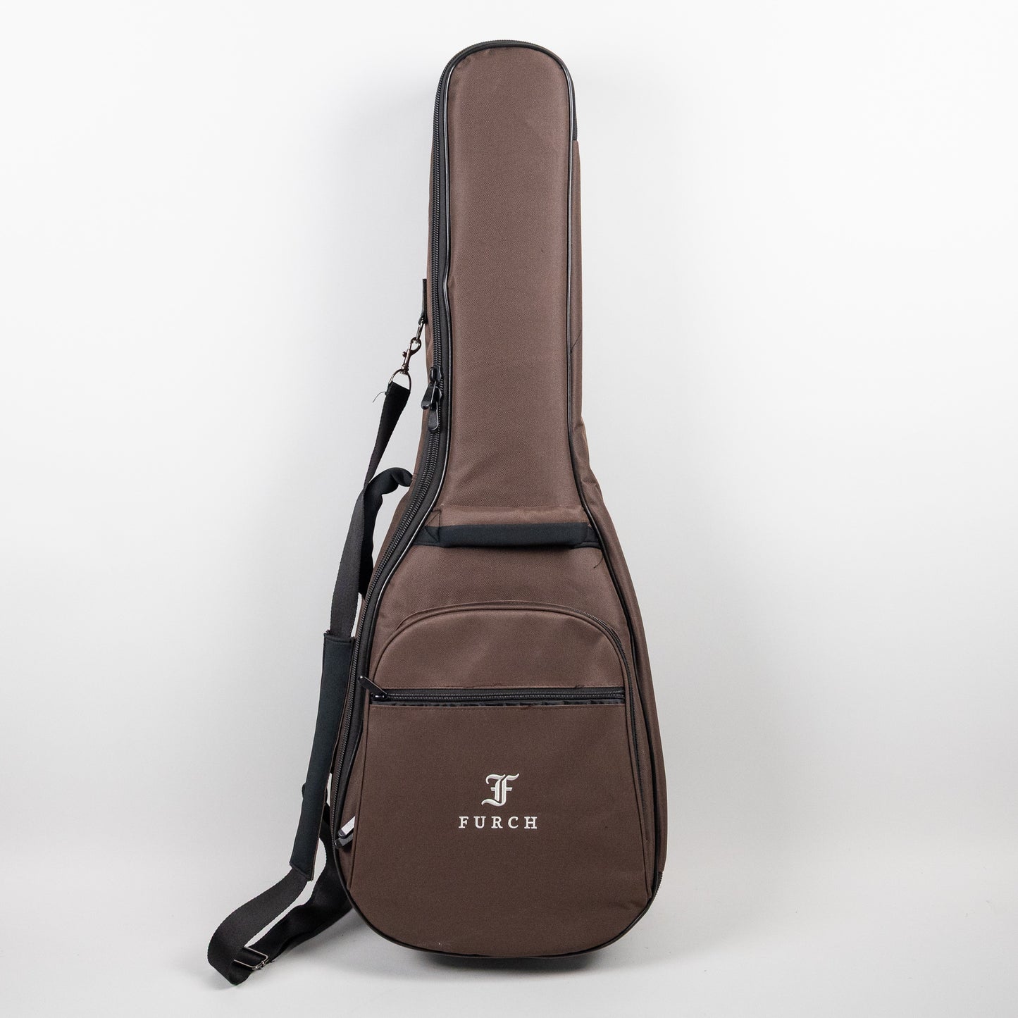 Furch Pioneer-CM a, Western Red Cedar / African Mahogany with Premium Gig Bag