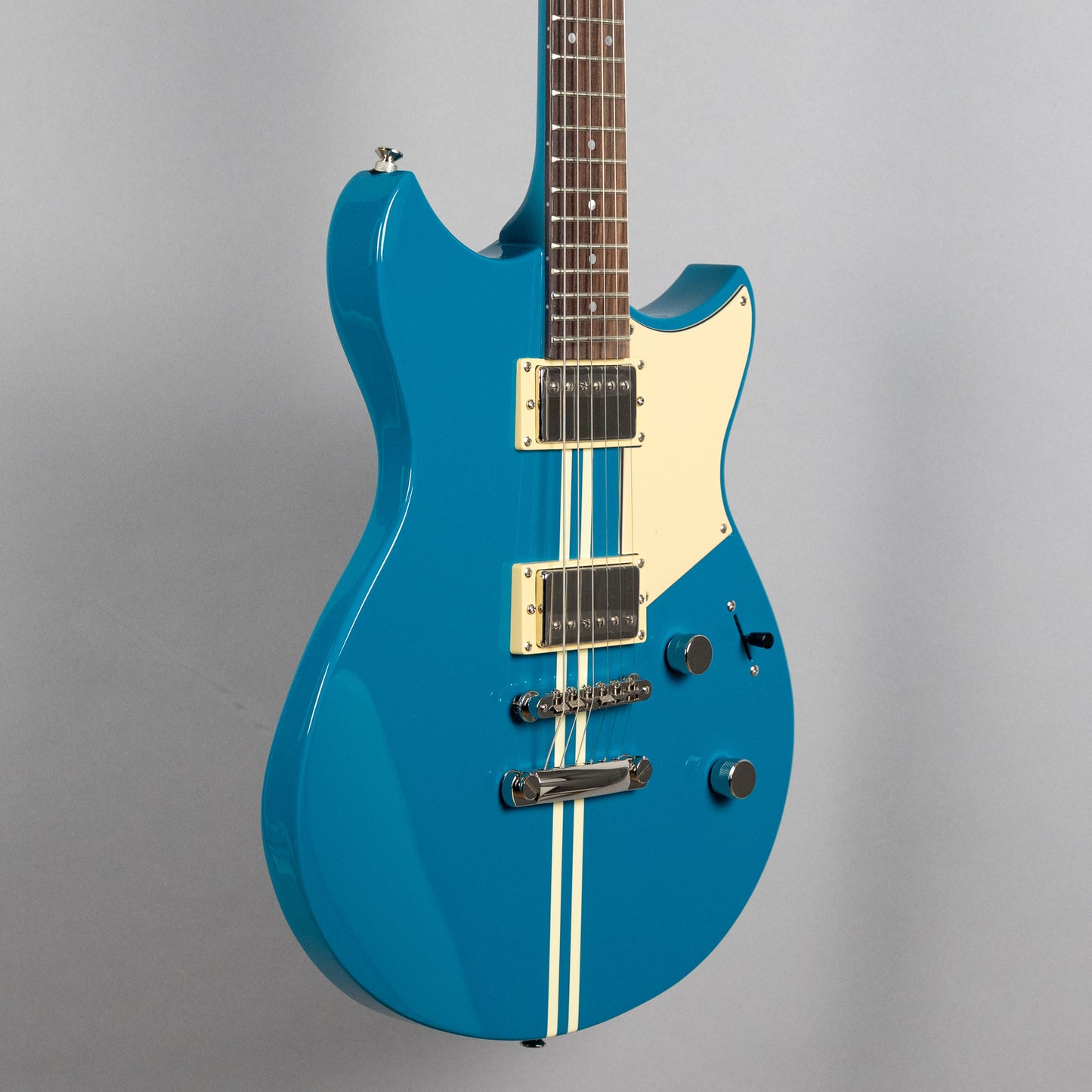 Yamaha RSE20 Revstar Element in Swift Blue