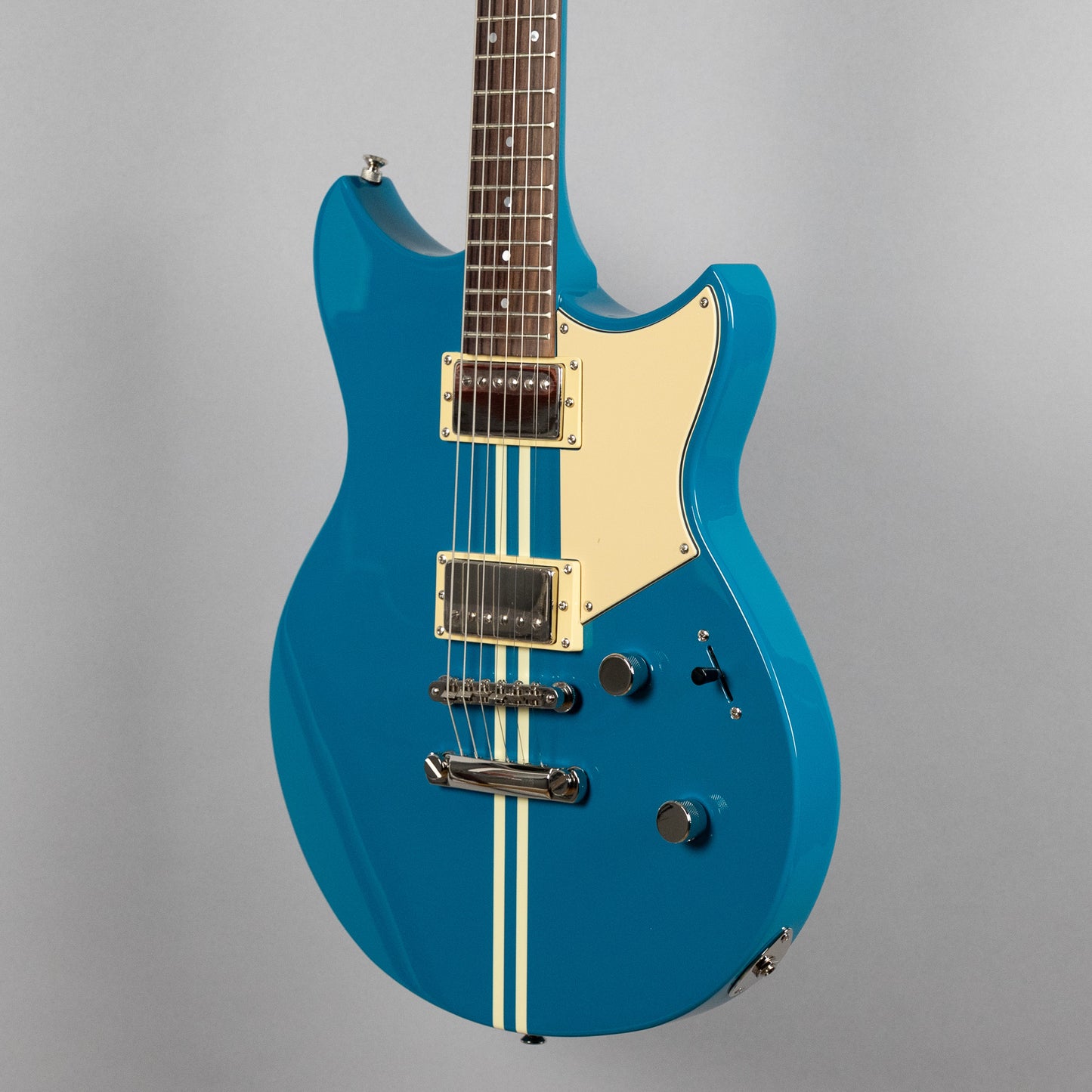 Yamaha RSE20 Revstar Element in Swift Blue