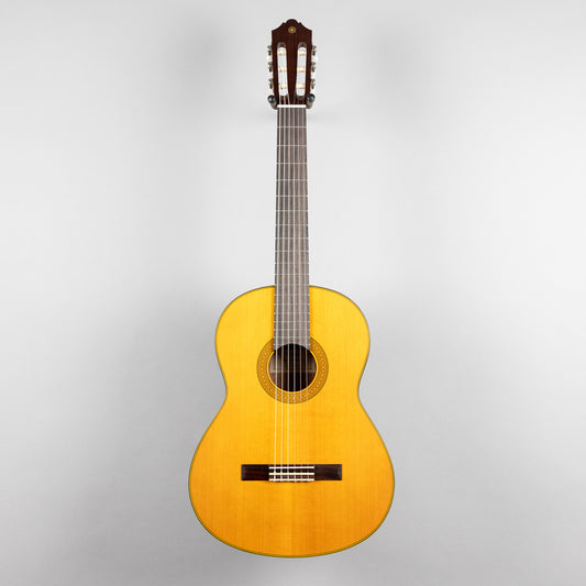 Yamaha CG122MCH Classical Guitar, Cedar Top