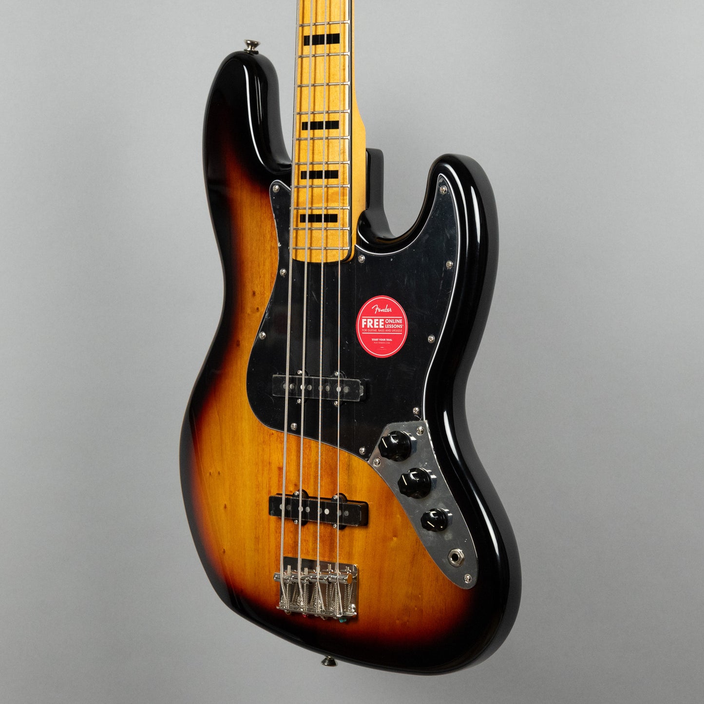 Squier Classic Vibe '70s Jazz Bass in 3-Color Sunburst