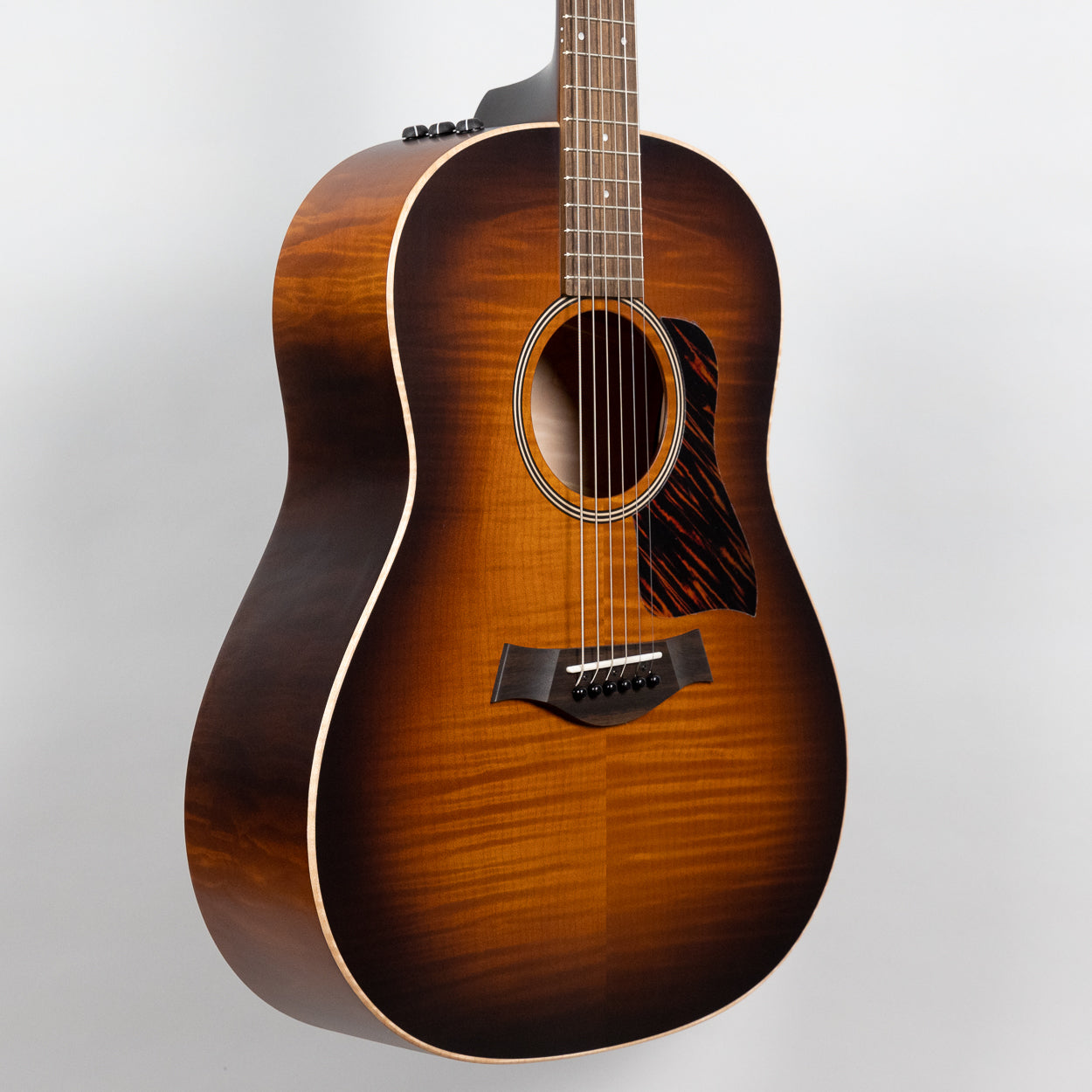 Taylor American Dream Series AD27e Flametop