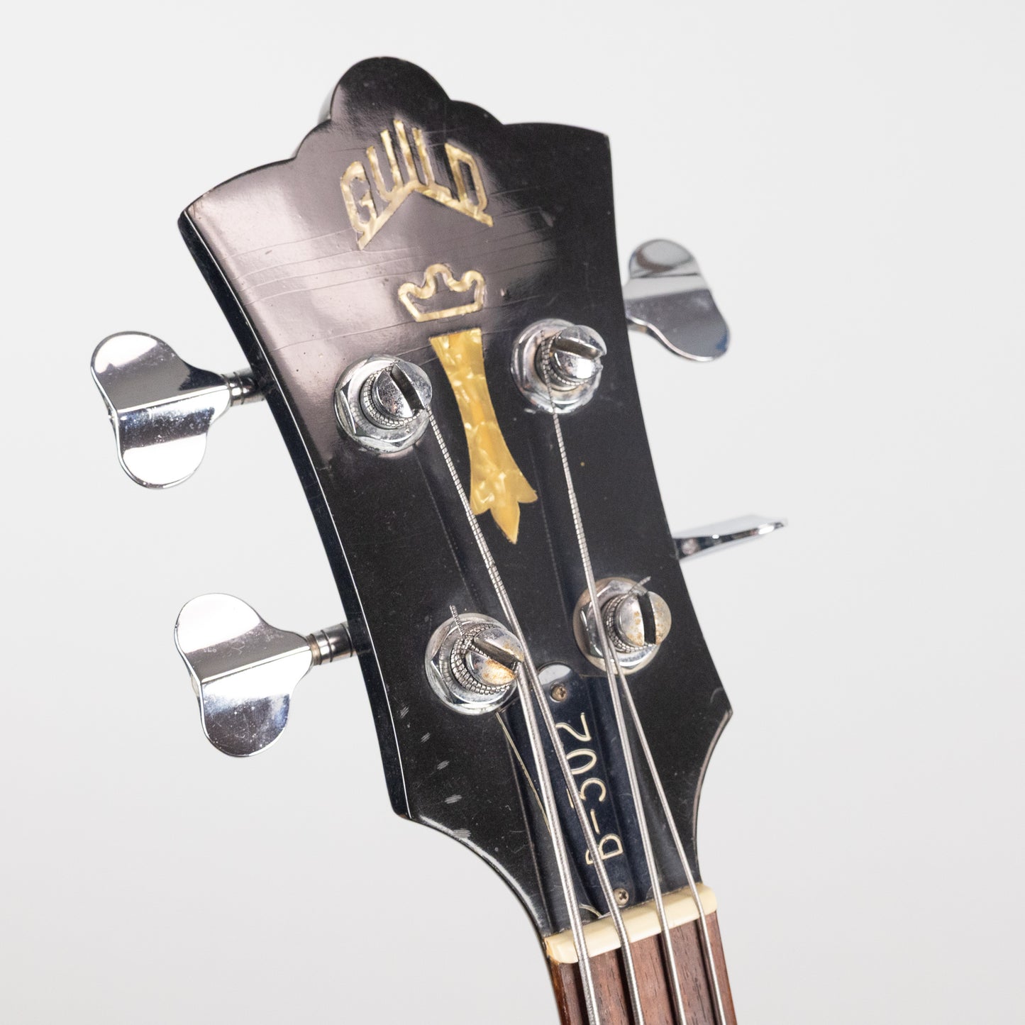 Used Guild B-302 4-String Bass, Black