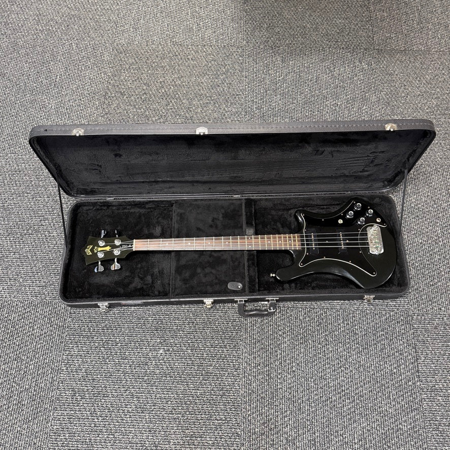 Used Guild B-302 4-String Bass, Black