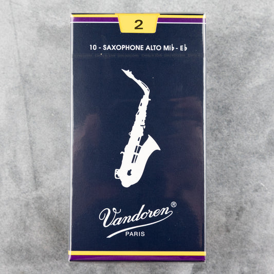 Vandoren Traditional Alto Sax Reeds, Strength 2 (Box of 10)
