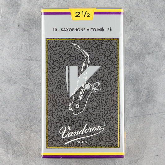 Vandoren V12 Alto Sax Reeds, Strength 2.5 (Box of 10)