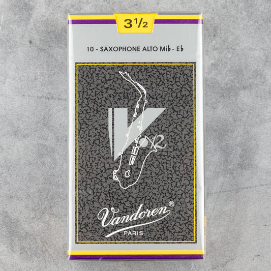 Vandoren V12 Alto Sax Reeds, Strength 3.5 (Box of 10)