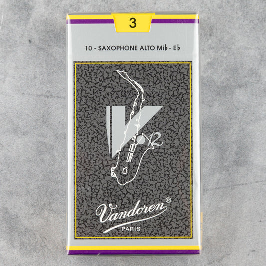 Vandoren V12 Alto Sax Reeds, Strength 3 (Box of 10)