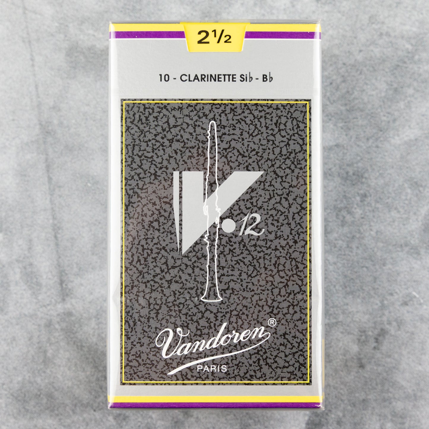 Vandoren V12 Bb Clarinet Reeds, Strength 2.5 (Box of 10)
