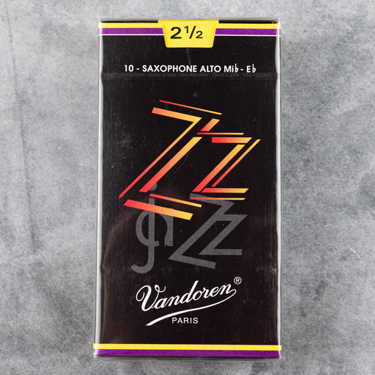 Vandoren ZZ Alto Sax Reeds, Strength 2.5 (Box of 10)