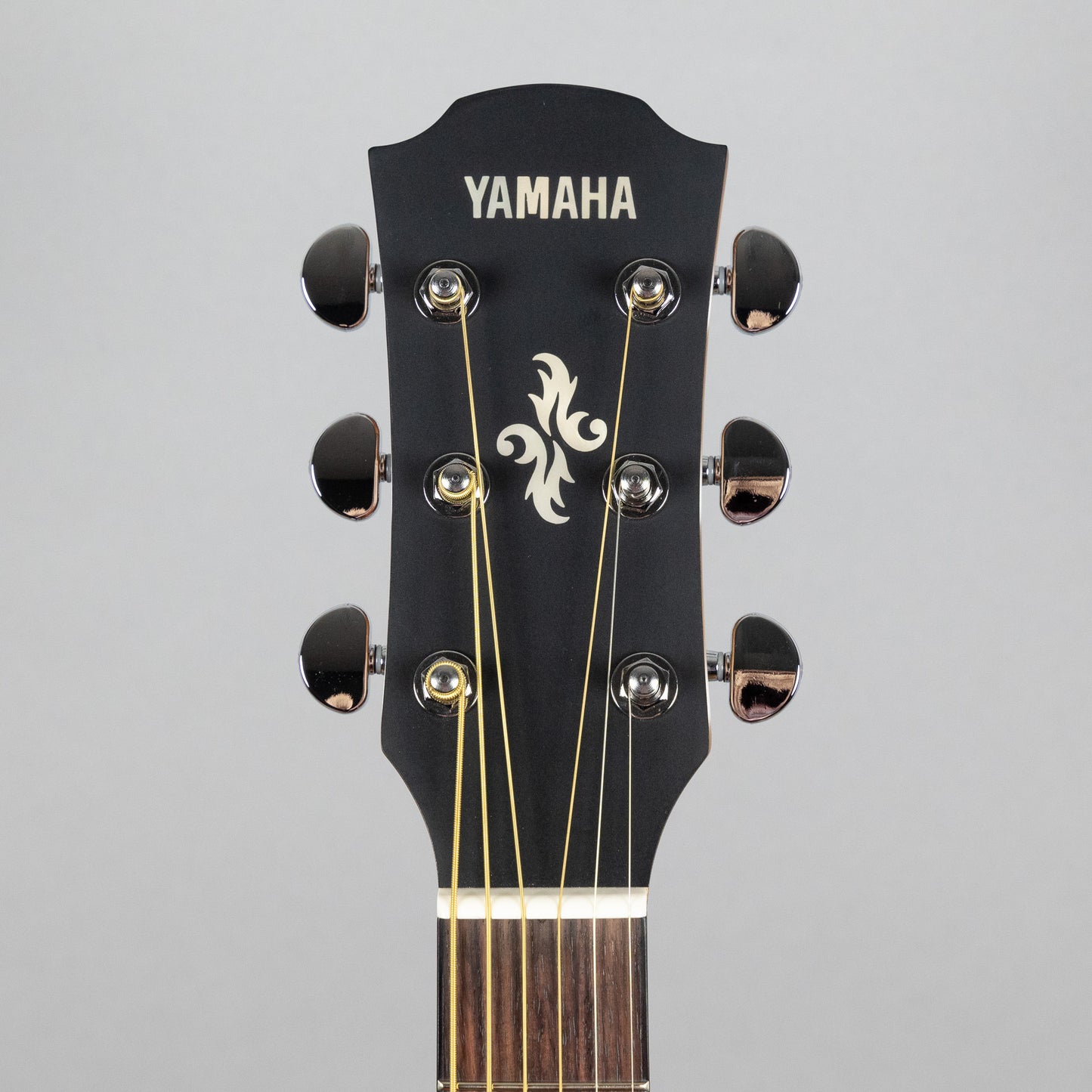 Yamaha APX600M Thinline Cutaway Acoustic Guitar, Natural Satin