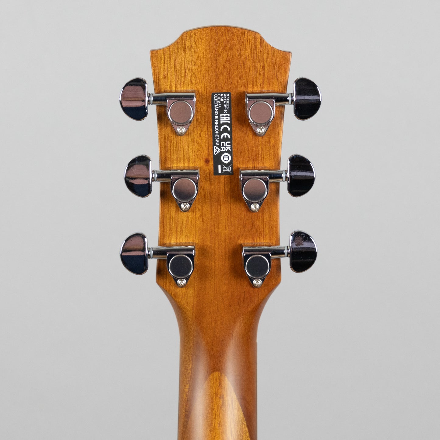 Yamaha APX600M Thinline Cutaway Acoustic Guitar, Natural Satin