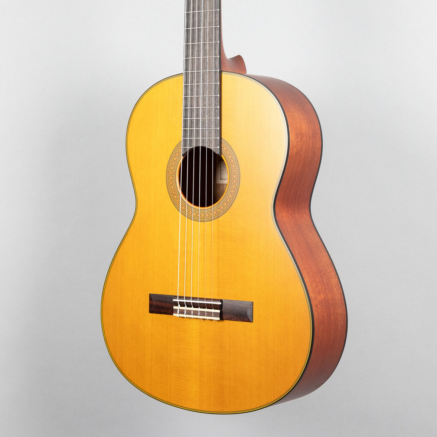 Yamaha CG122MCH Classical Guitar, Cedar Top