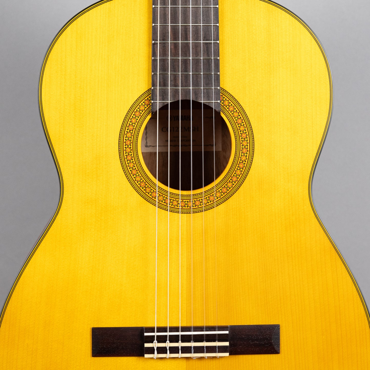 Yamaha CG122MSH Classical Guitar