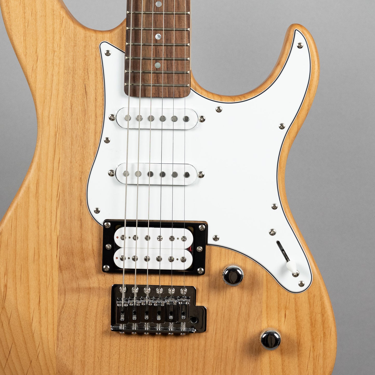 Yamaha PAC112V Pacifica in Yellow Natural Satin