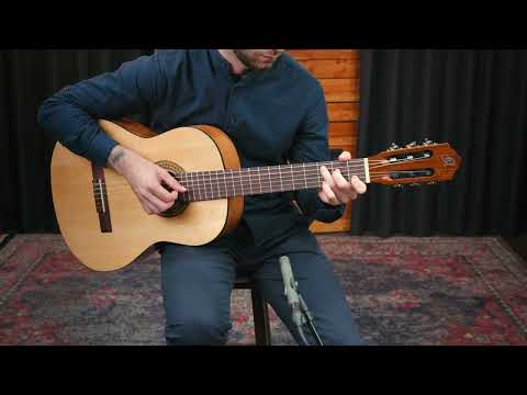 Ortega 4/4 Nylon String Guitar "Picker's Pack"