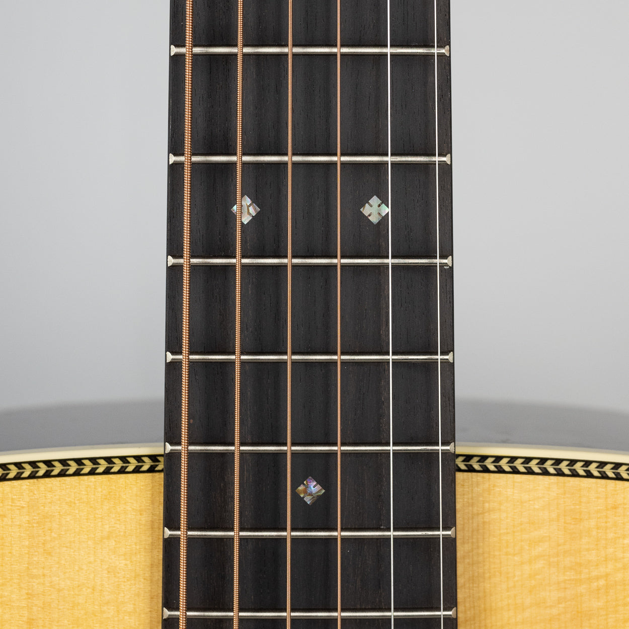 Martin OM-28 Acoustic Guitar (2695163)