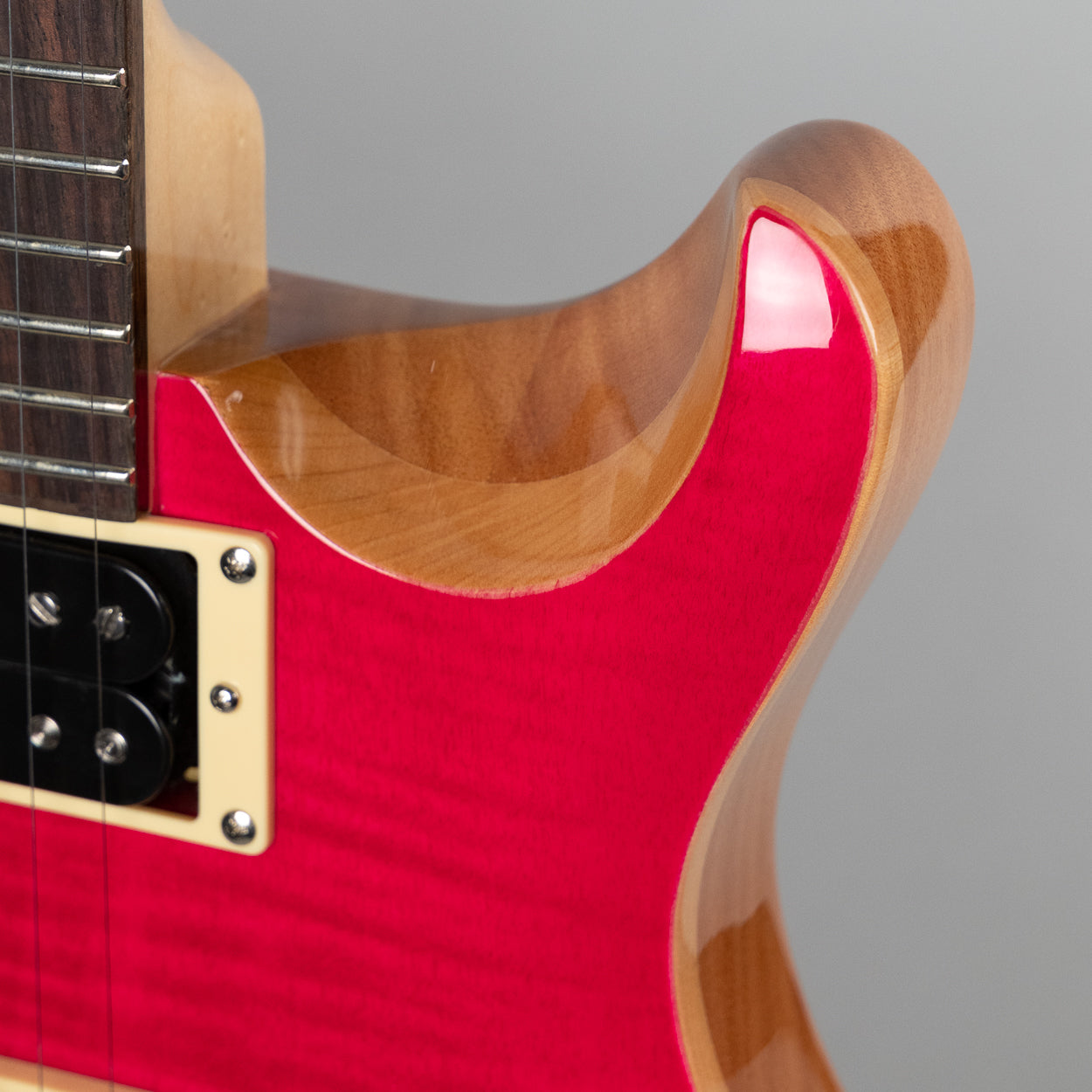 Paul Reed Smith SE Custom 24 in Bonnie Pink