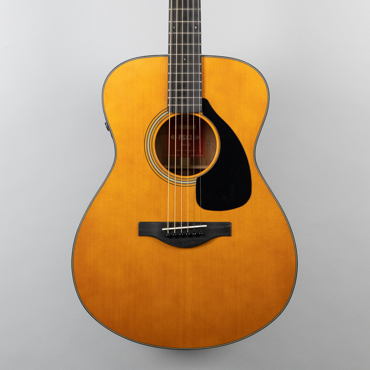 Yamaha FSX3 Red Label Acoustic/Electric Guitar (IHZ131155)