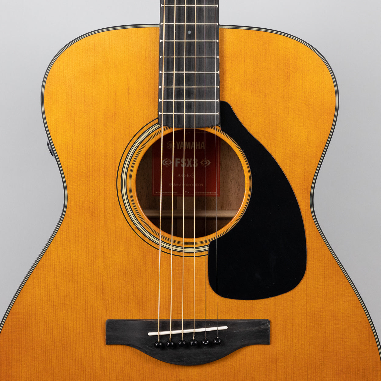Yamaha FSX3 Red Label Acoustic/Electric Guitar (IHZ131155)