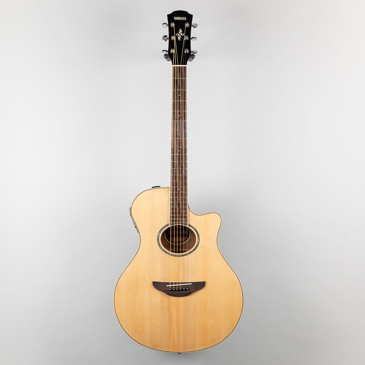 Yamaha APX600 Thinline Acoustic/Electric Guitar, Natural