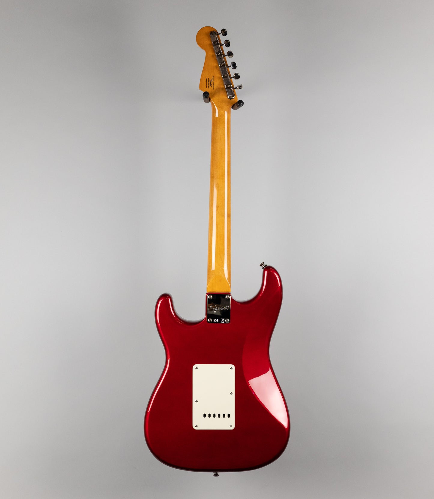 Squier Classic Vibe '60s Stratocaster in Candy Apple Red