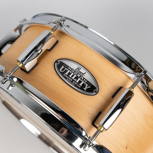 Pearl MUS1350M/C224 Modern Utility 5" x 13" Maple Snare Drum, Matte Natural