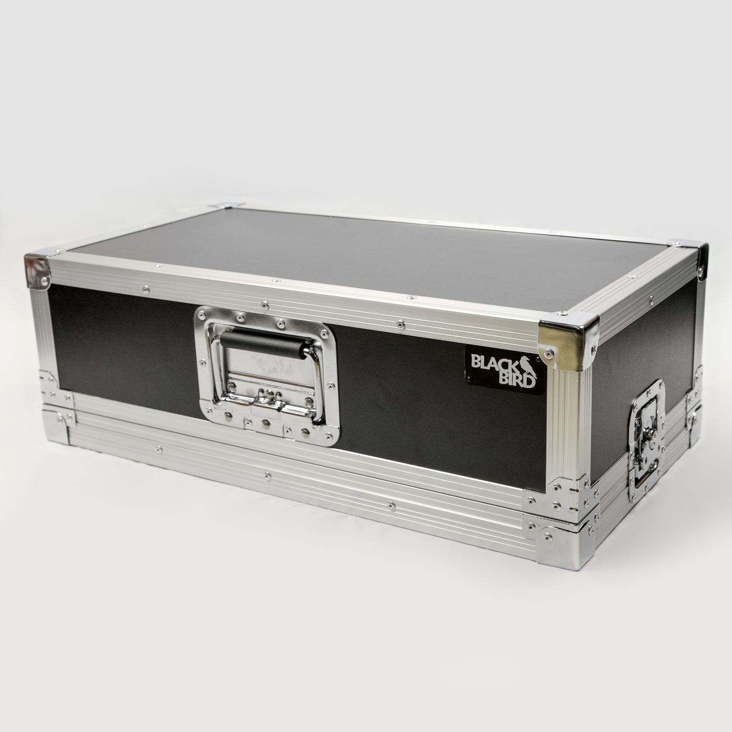 Blackbird 12 x 24 Custom Fawn/Black Tolex Pedalboard, 1/4"-In XLR-Out, with ATA Case