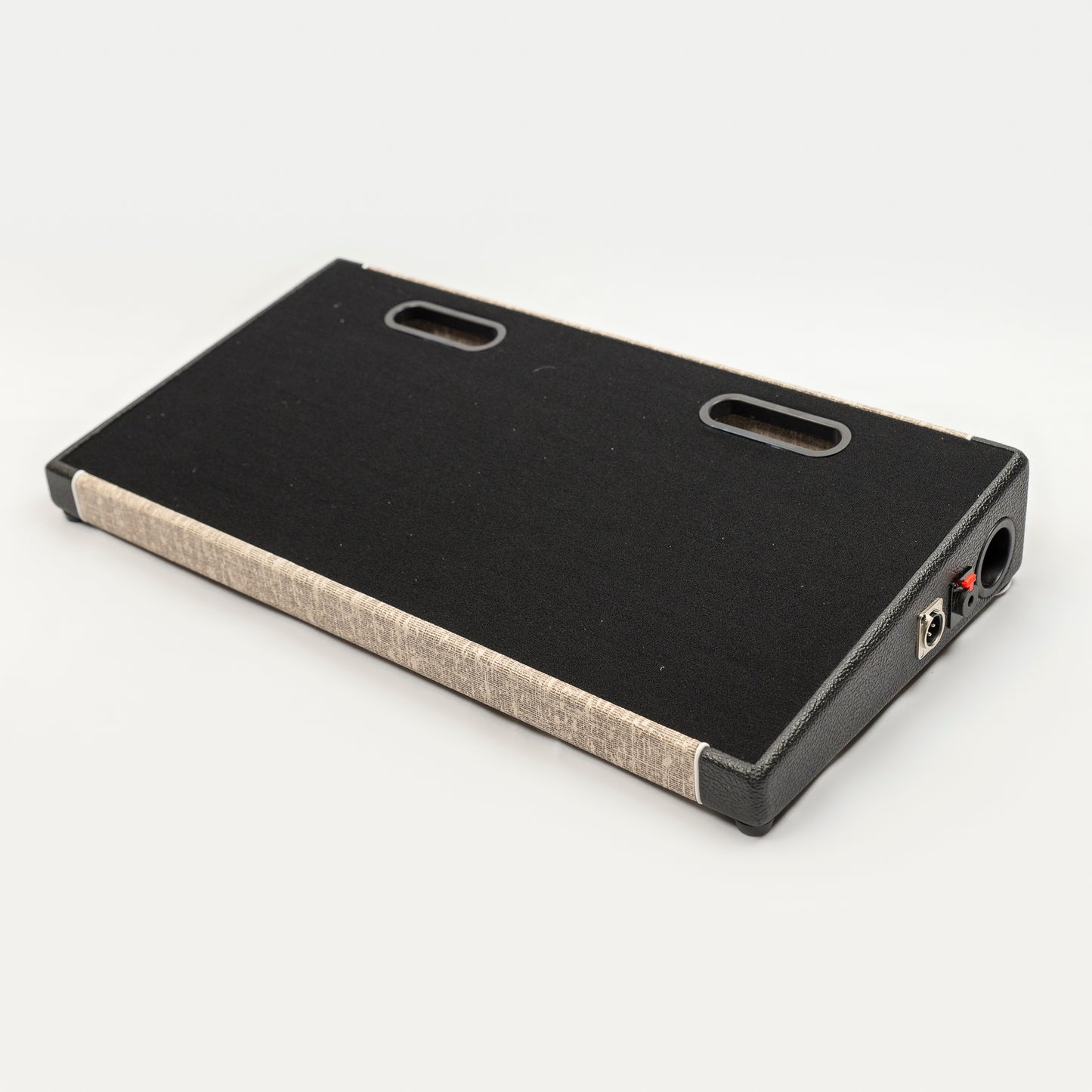 Blackbird 12 x 24 Custom Fawn/Black Tolex Pedalboard, 1/4"-In XLR-Out, with ATA Case