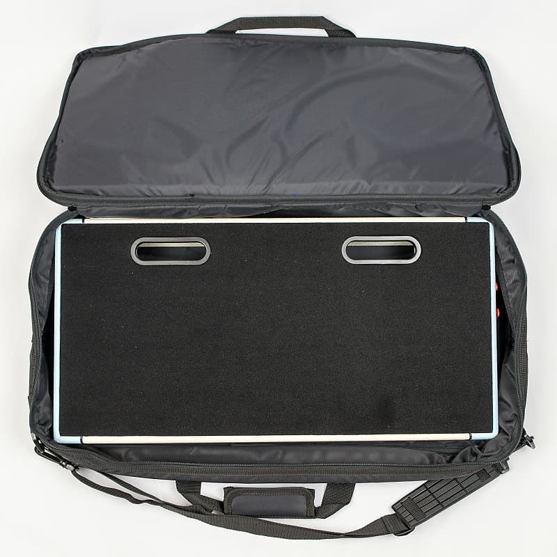 Blackbird 12 x 24 Custom Ivory/Baby Blue Tolex Pedalboard with Gig Bag