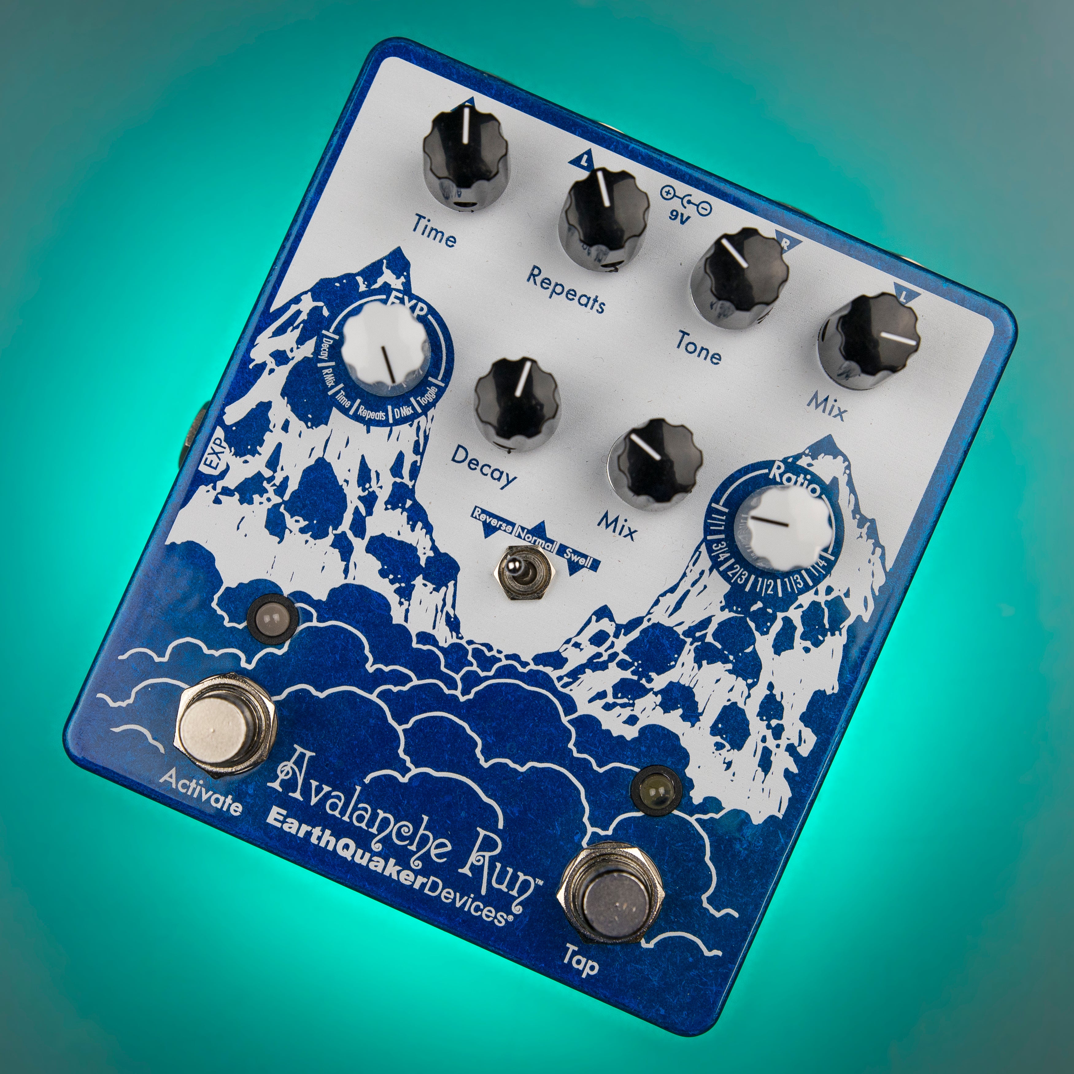 EarthQuaker Devices Avalanche Run V2 Stereo Delay & Reverb