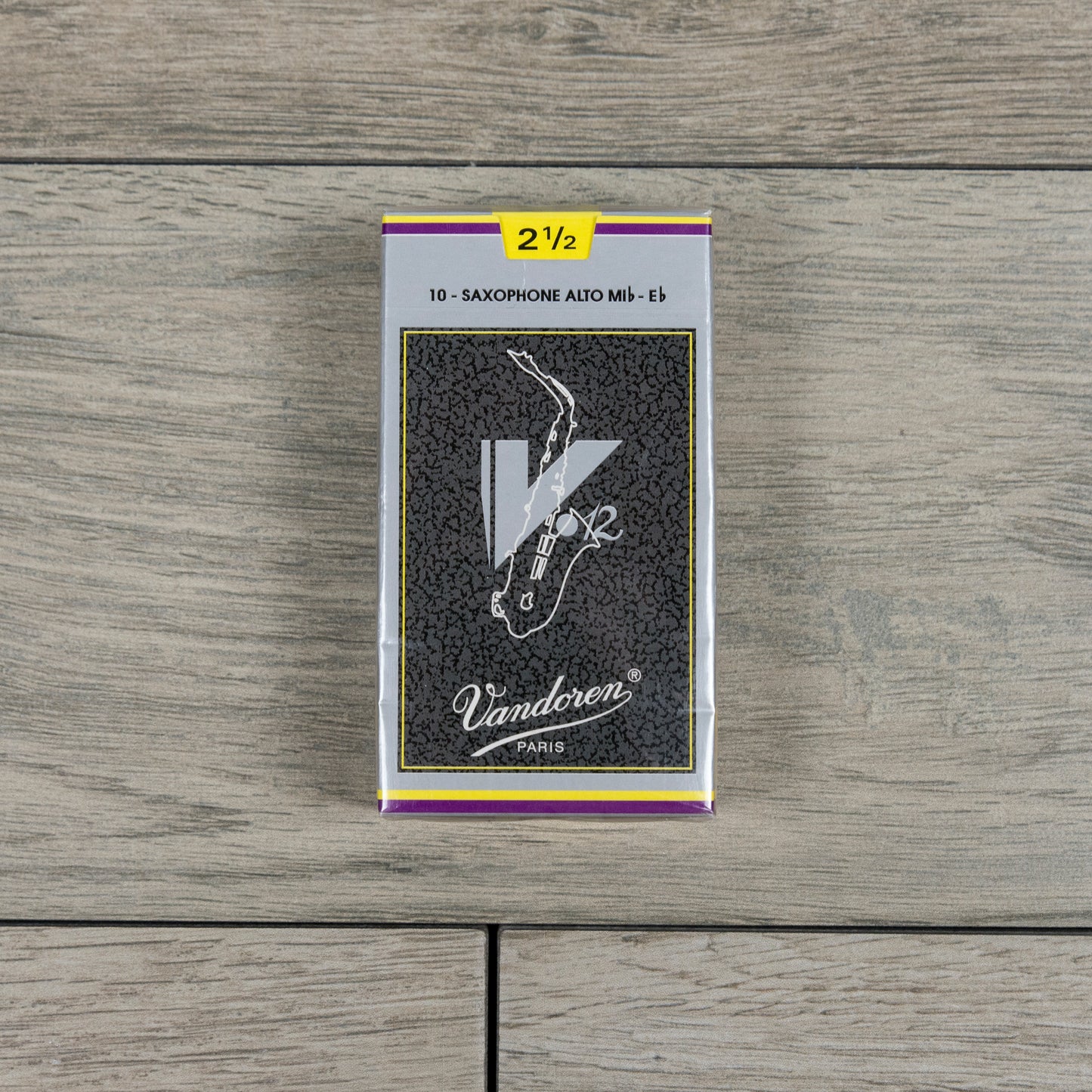 Vandoren V12 Alto Sax Reeds Strength 2.5 (Box of 10)