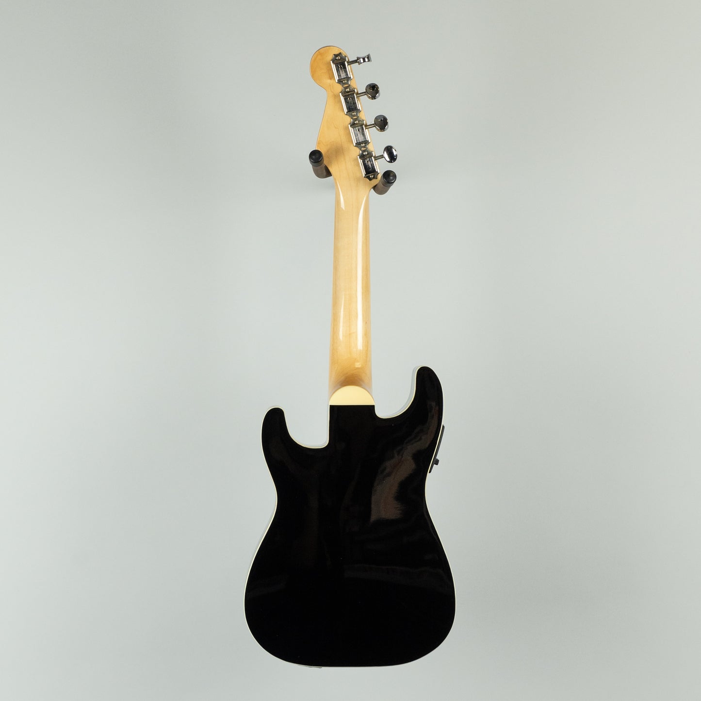 Fender Fullerton Strat Ukulele in Black