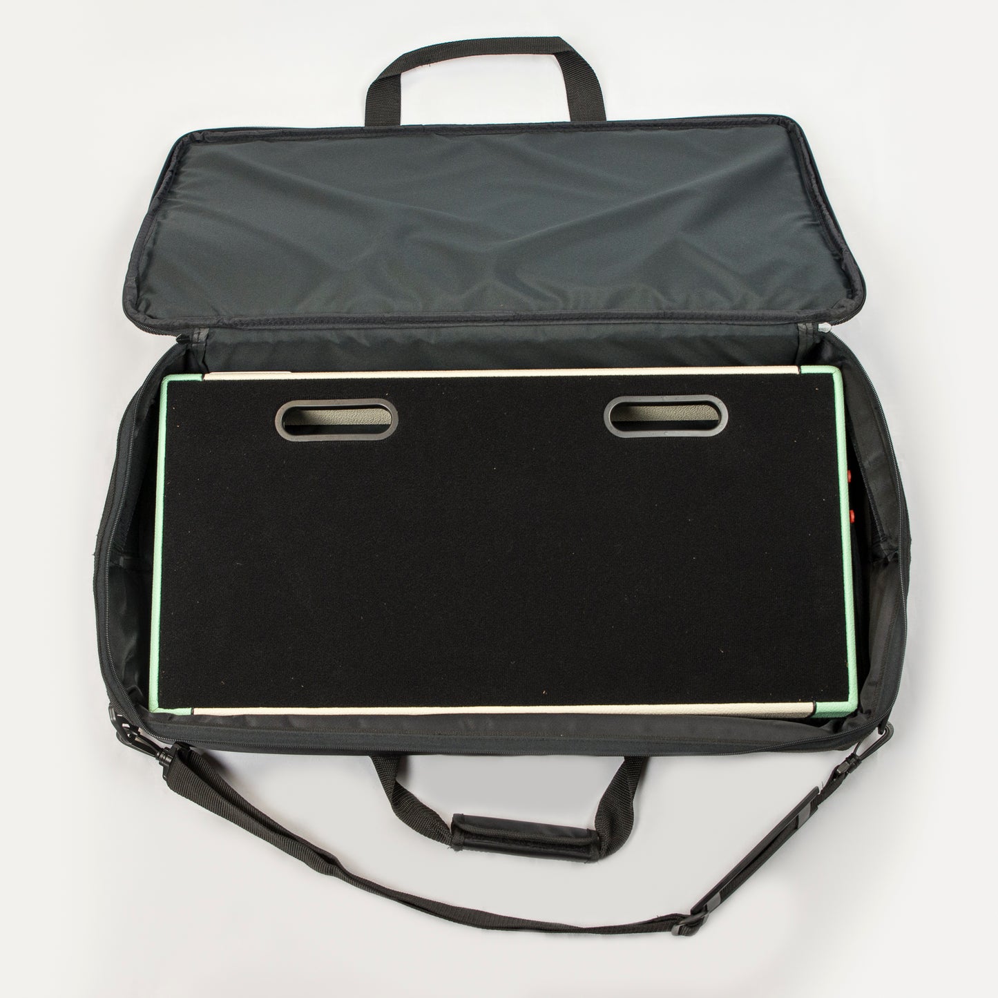 Blackbird 12 x 24 Custom Ivory/Seafoam Tolex Pedalboard with Gig Bag