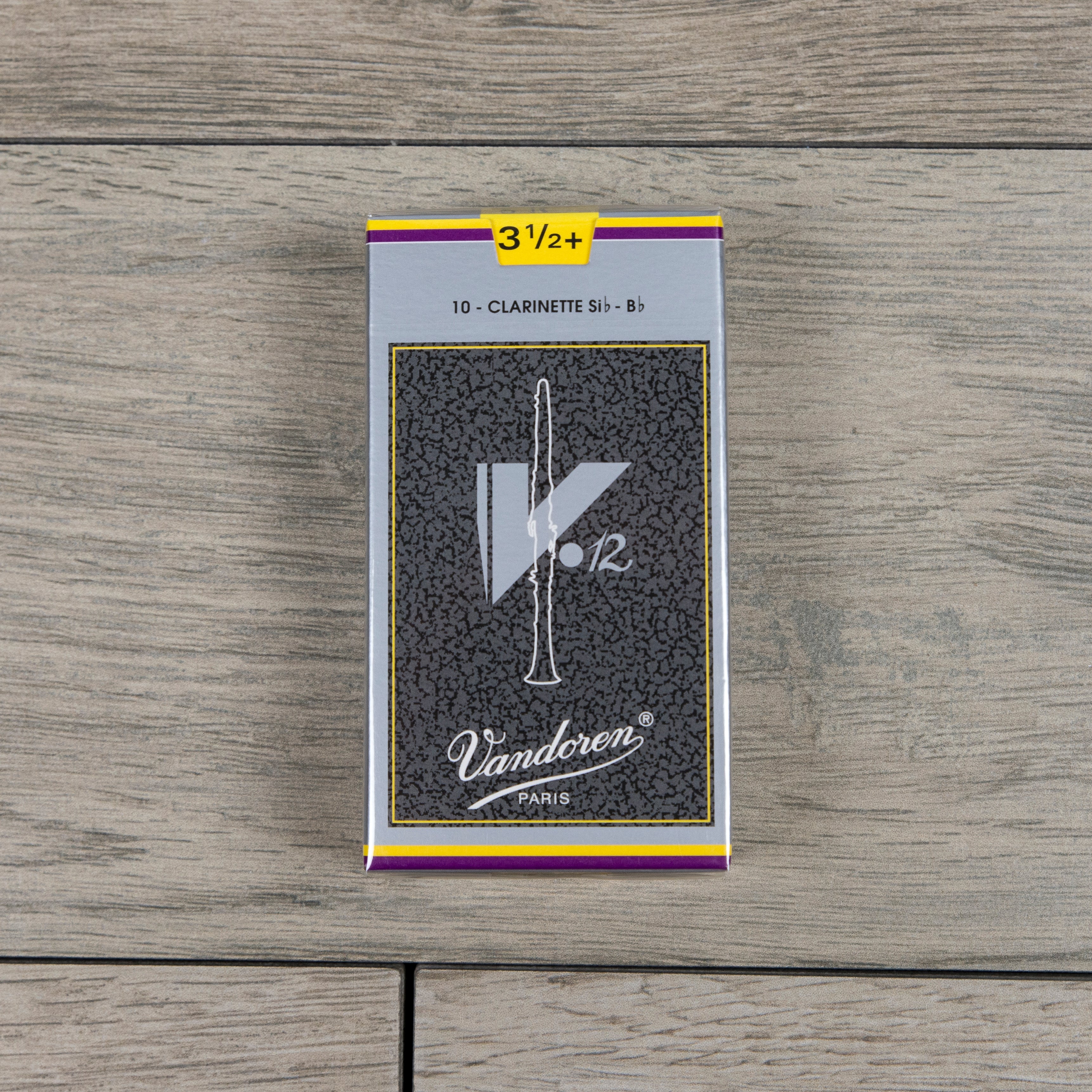 V12 clarinet store reeds