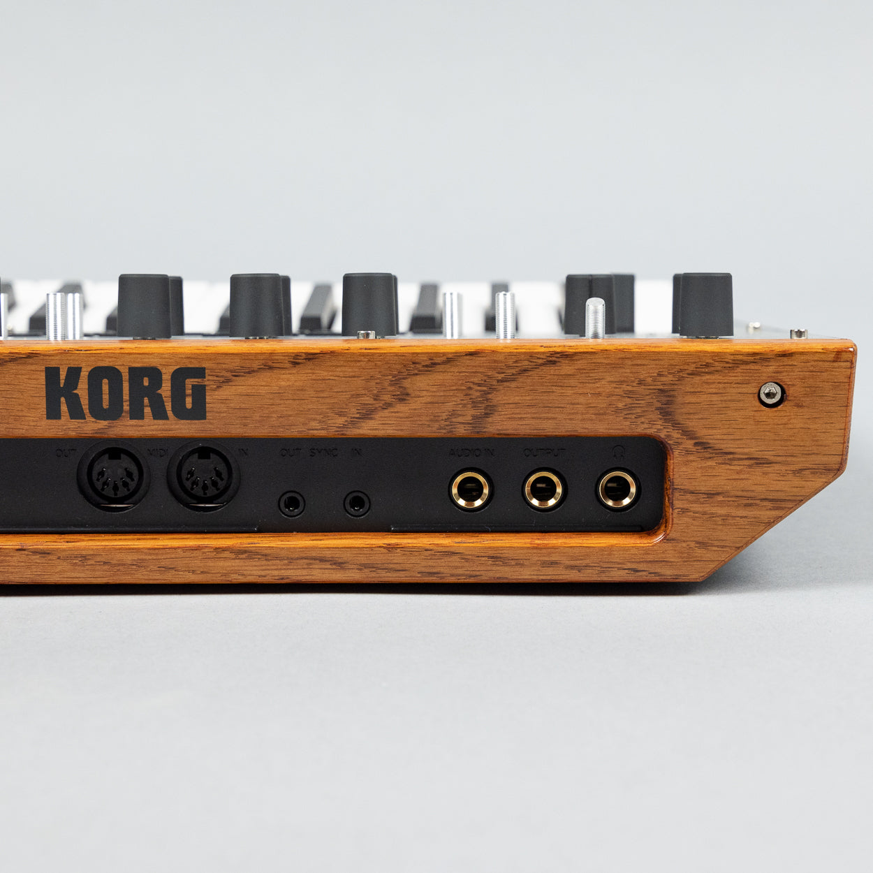 Korg monologue deals synth