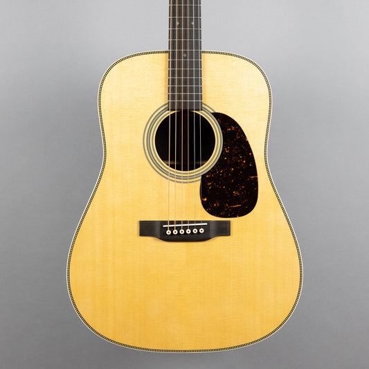 Martin HD-28 Acoustic Guitar (2855343)