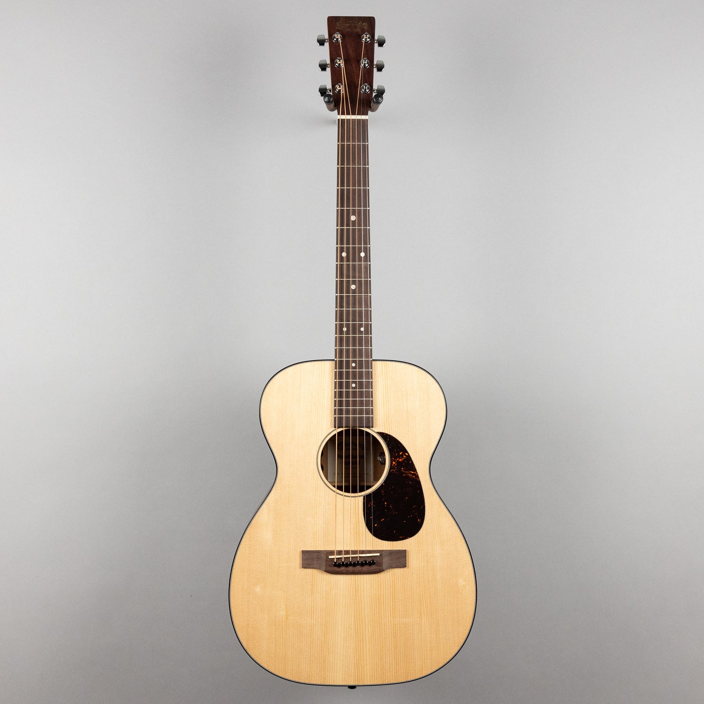 Martin 00-10E Road Series (#0002)