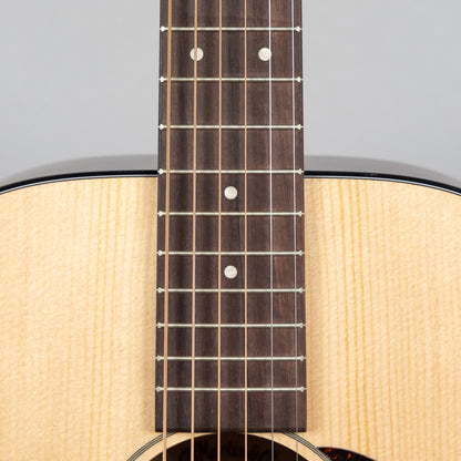 Martin 00-10E Road Series (#0002)