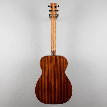 Martin 00-10E Road Series (#0002)